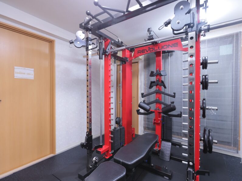 パーソナルジムTHNXGYM 守口店の店内風景
